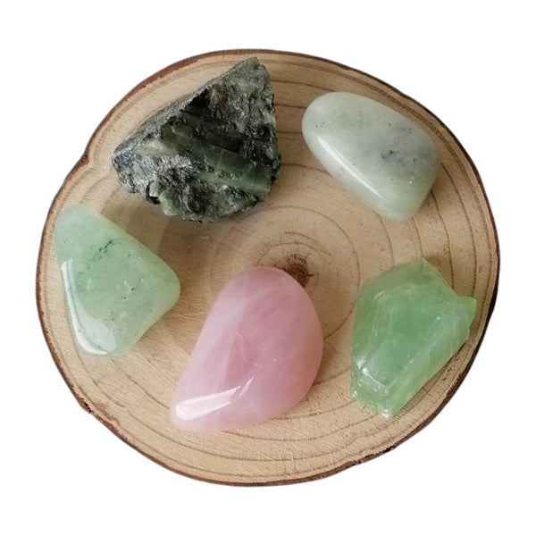 Heart Chakra Crystal Set   - Natural & Tumbled - Centre for Love