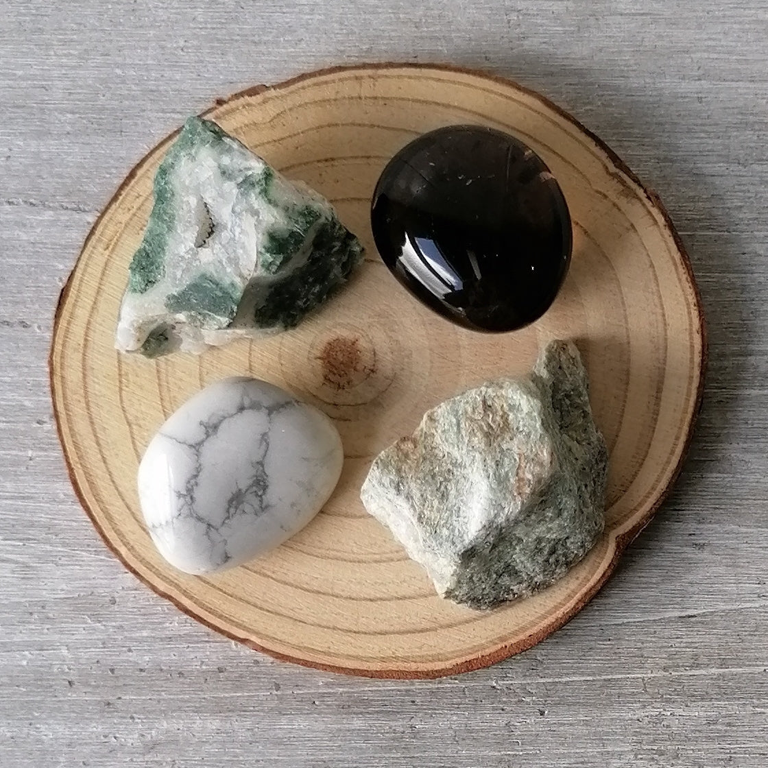 Crystals For Capricorn - Natural & Tumbled Stones