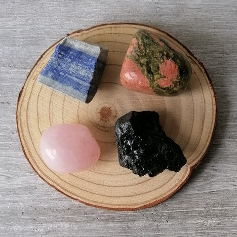 Crystals For Scorpio - Natural & Tumbled Stones