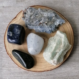 Throat Chakra Crystal Set - Natural & Tumbled