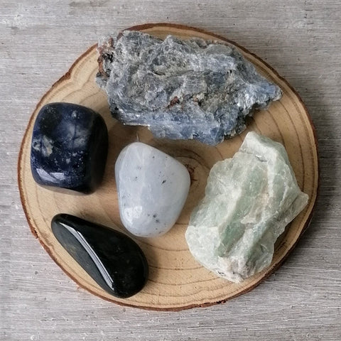 Throat Chakra Crystal Set - Natural & Tumbled