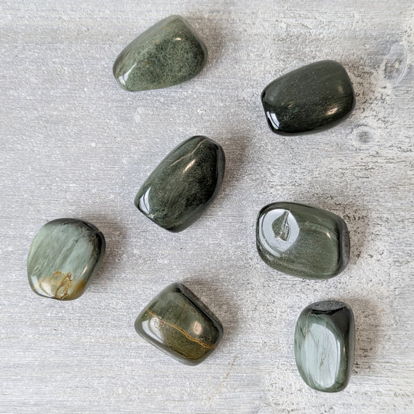 Silver Cats Eye (Natural) Tumblestone