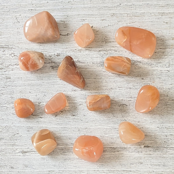 Moonstone (Peach) Tumblestone
