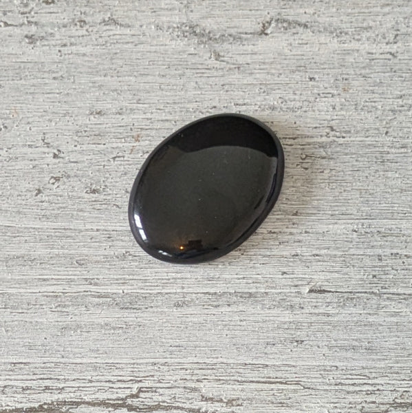 Black Agate Thumb Stone Gift Box