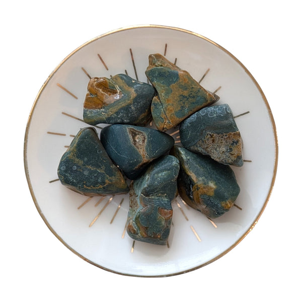 Orpheus Agate Tumblestone - Inner Stability &  Self-Confidence - Root Chakra - Stone for Gemini