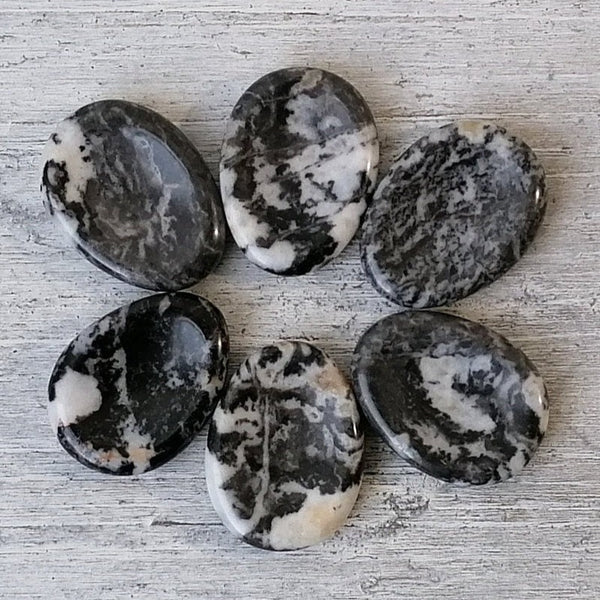 Zebra Agate Thumb Stone