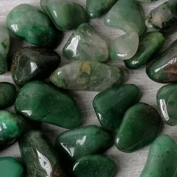Green Chalcedony Tumblestone