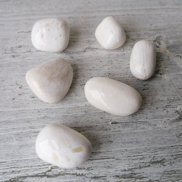 Scolecite Tumblestone
