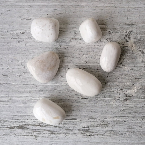 Scolecite Tumblestone